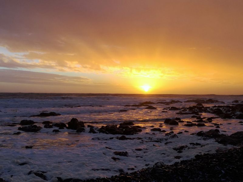 Magical sunset over the ocean - Photo 4