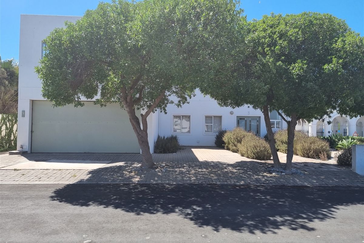Spacious Home Located on the Golden Mile St Helena Bay - Photo 4