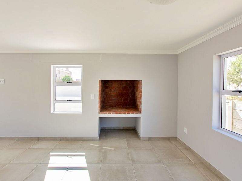 Beautiful Family Home - Photo 9