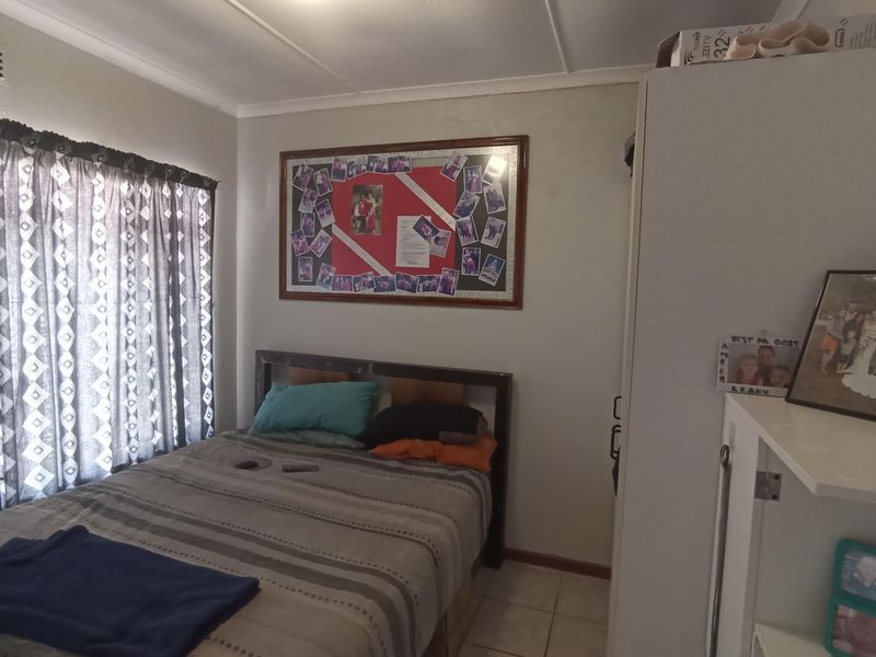 IDEAL INVESTMENT OPPORTUNITY OR  HOME FOR A LARGER FAMILY - Photo 6