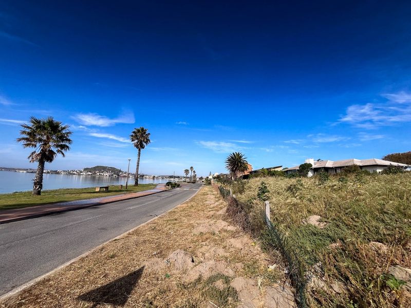 Seize the opportunity to build your dream home with stunning sea views in Saldanha Bay. - Photo 6