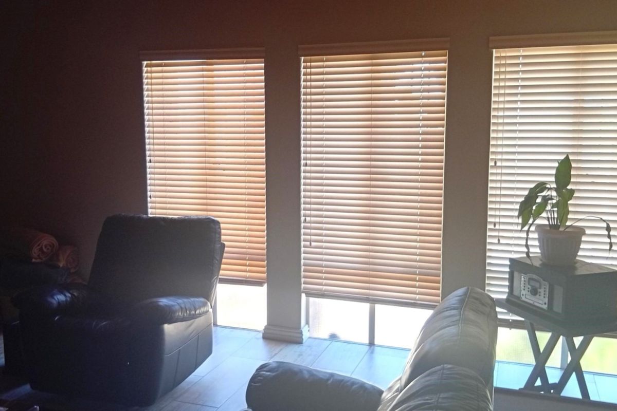 SPACIOUS 4 BEDROOM FACEBRICK HOUSE - Photo 5