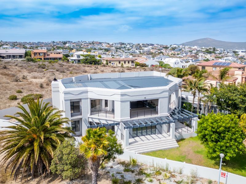 ARCHITECTURAL MASTERPIECE IN THE SOUGHT AFTER COASTAL TOWN  LANGEBAAN - Photo 4