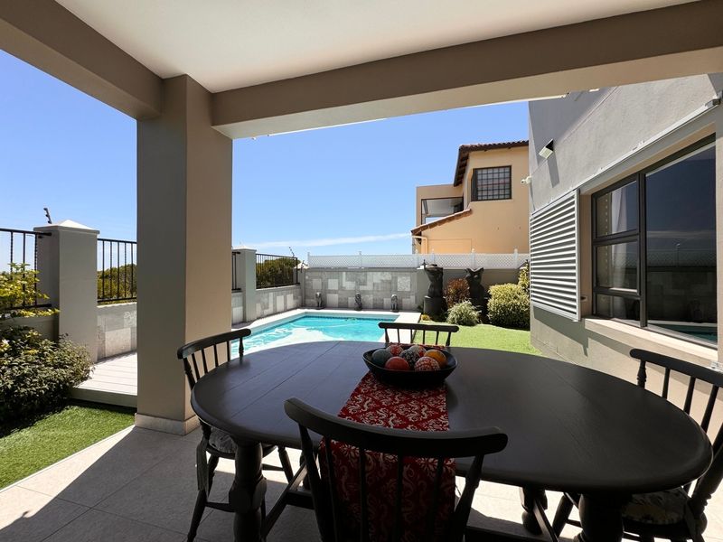 DESIGNED WITH DISTINCTION - Photo 6