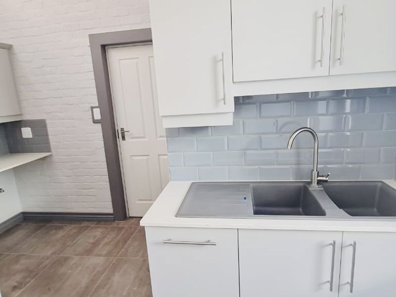 A Tranquil Modern Home - Photo 10