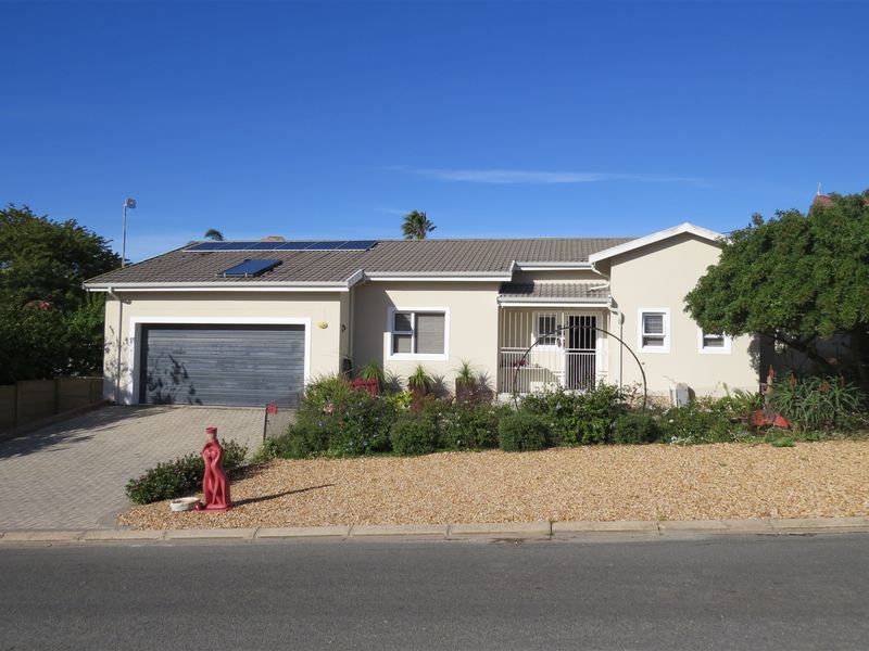 Charming peaceful family home - Photo 3