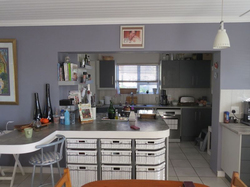 Charming peaceful family home - Photo 5