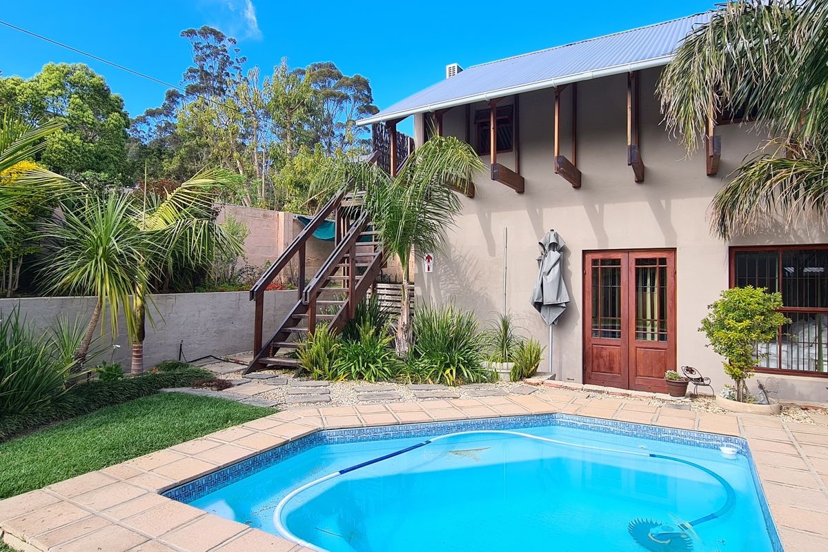 Elevated Beauty Geared For Family Living - Photo 2