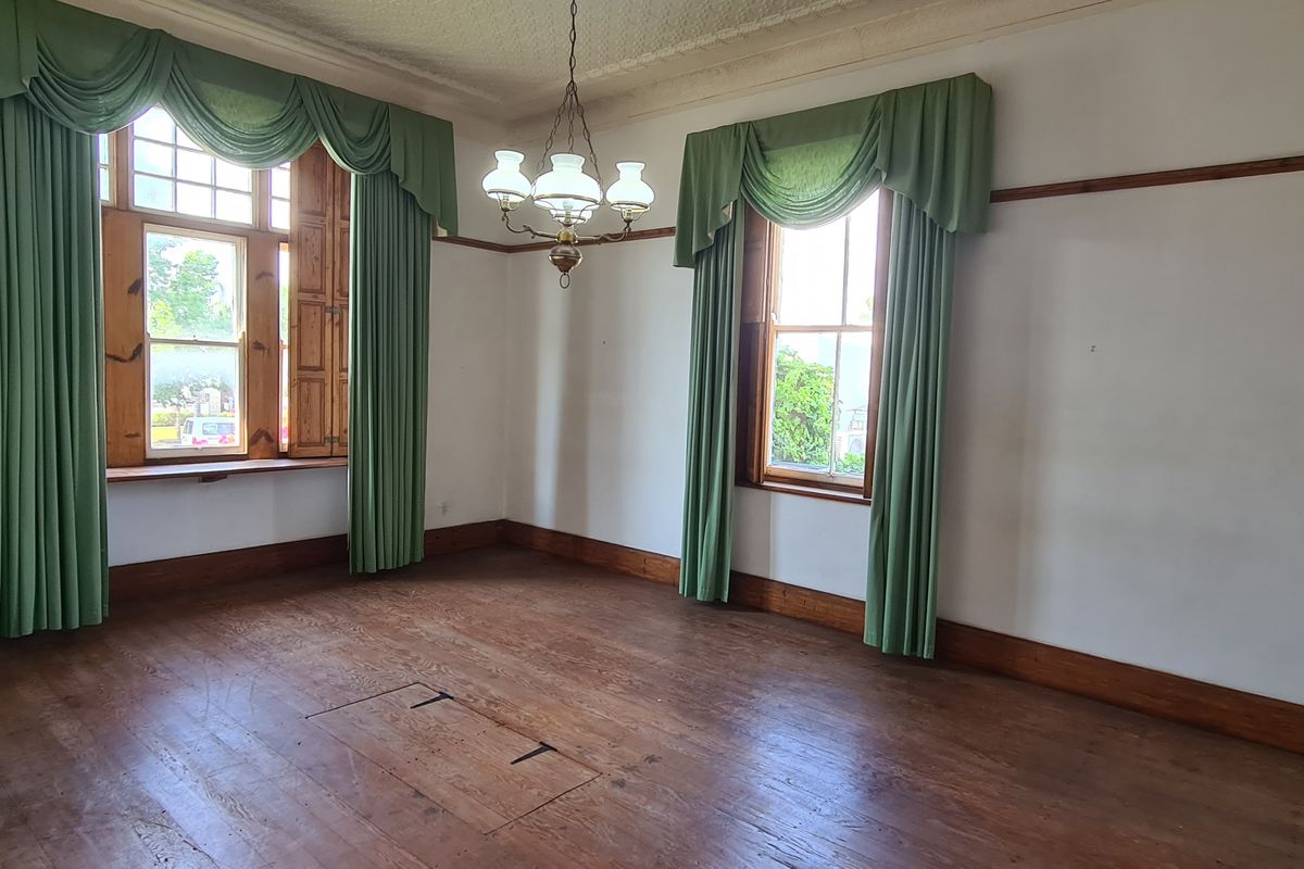 Prime property with perfect business location - Photo 5