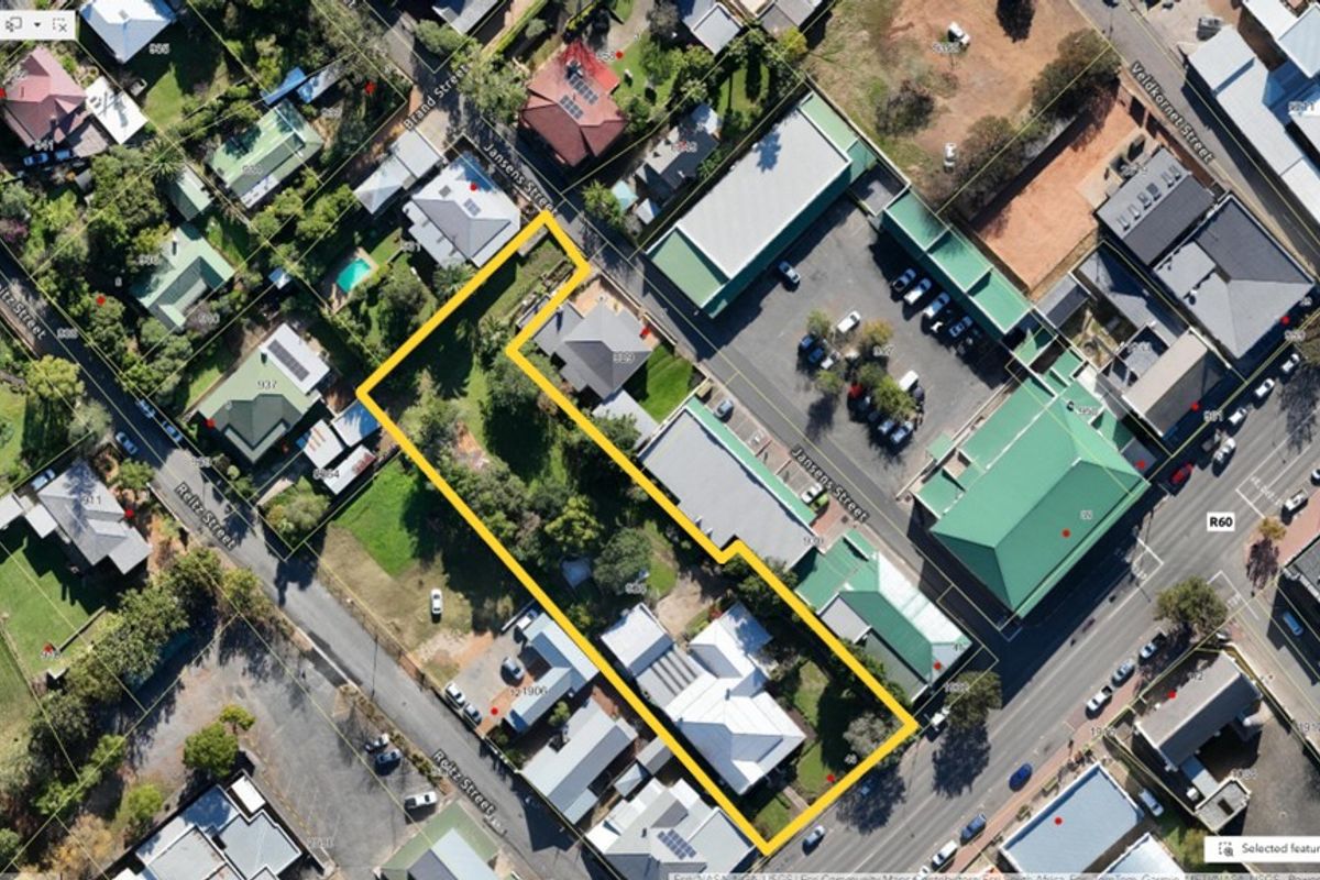 Prime property with perfect business location - Photo 3