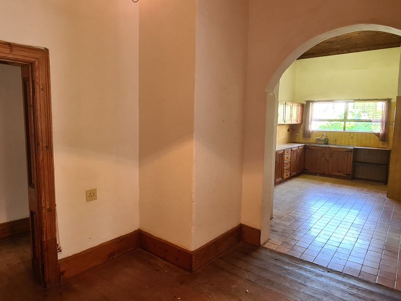 Prime property with perfect business location - Photo 9