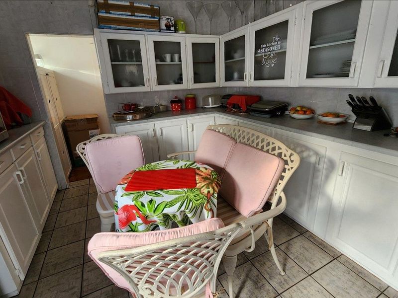Historical Stone Town Home - Photo 5