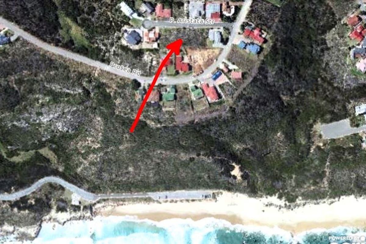 Your Blank Canvas Awaits. A 735m2 oasis in Dana Bay - Photo 2