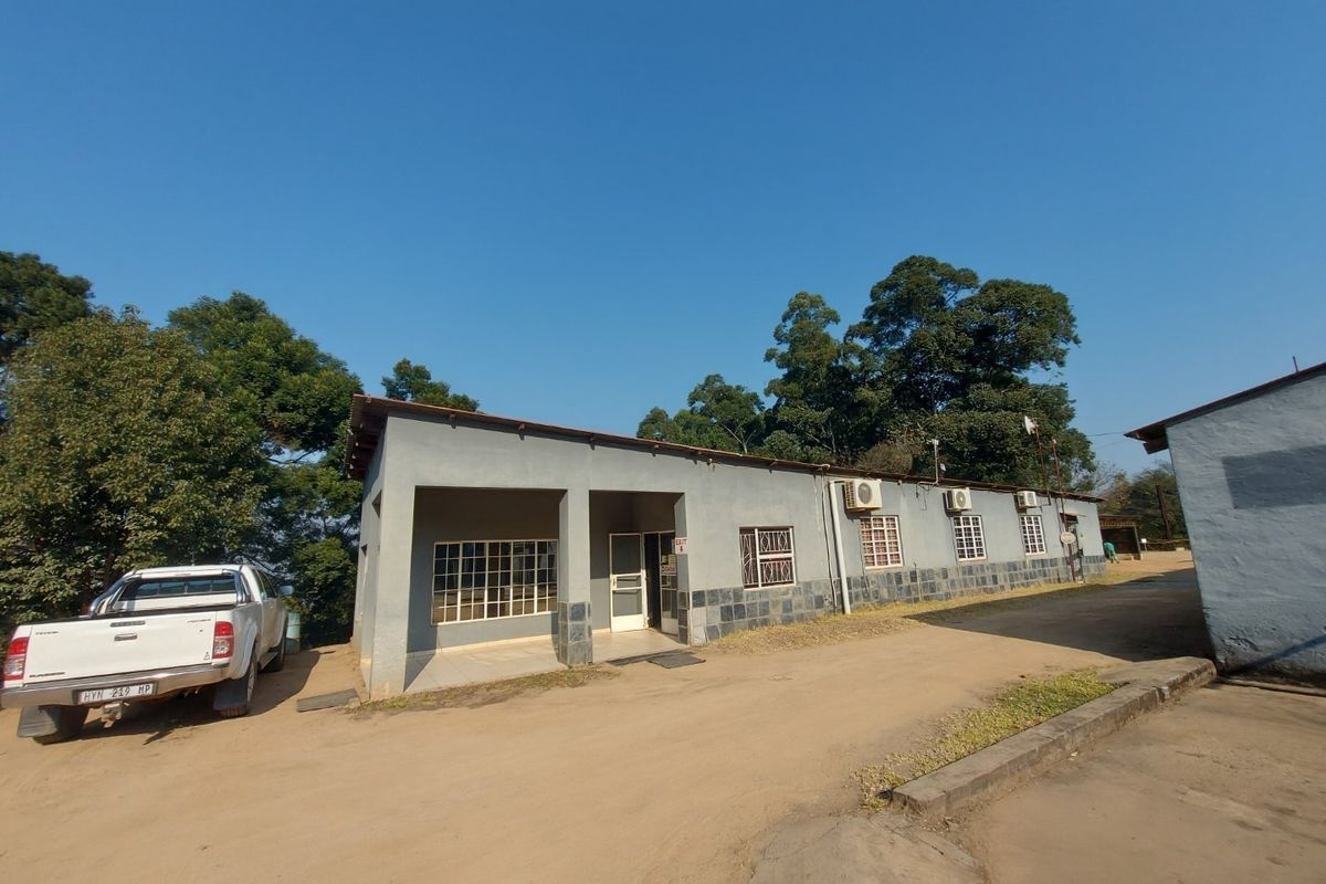 The property offers a blend of security, functionality and natural beauty. - Photo 5