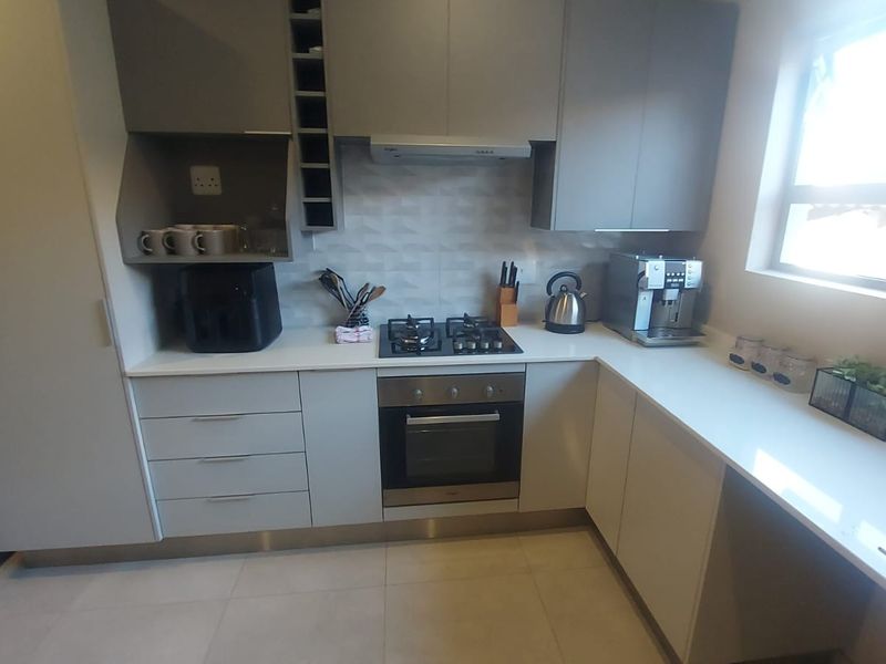 WEST ROCK VILLAS – BRAND-NEW DEVELOPMENT - Photo 3