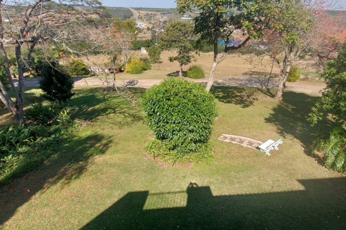 9,5 Ha Small Holdings in a popular part of White River. - Photo 5