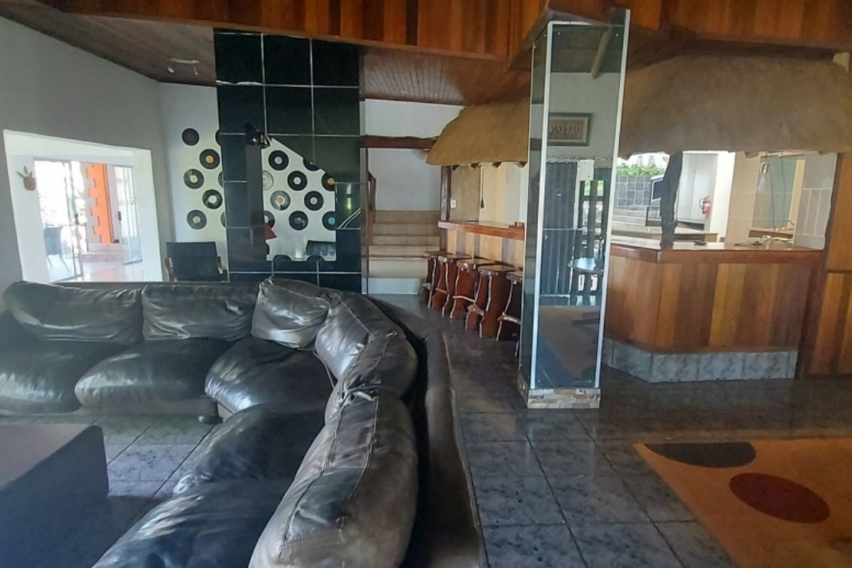 9,5 Ha Small Holdings in a popular part of White River. - Photo 3