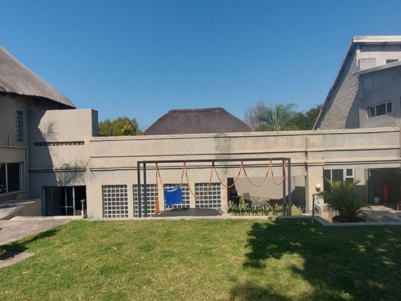 9,5 Ha Small Holdings in a popular part of White River. - Photo 4