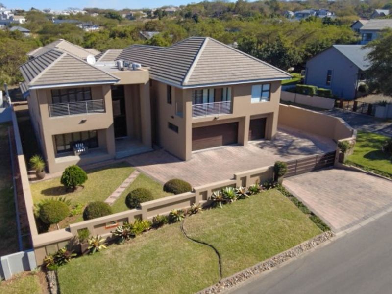 This magnificent residence in a gated Security Estate in Mbombela, boasts an array of features - Photo 5