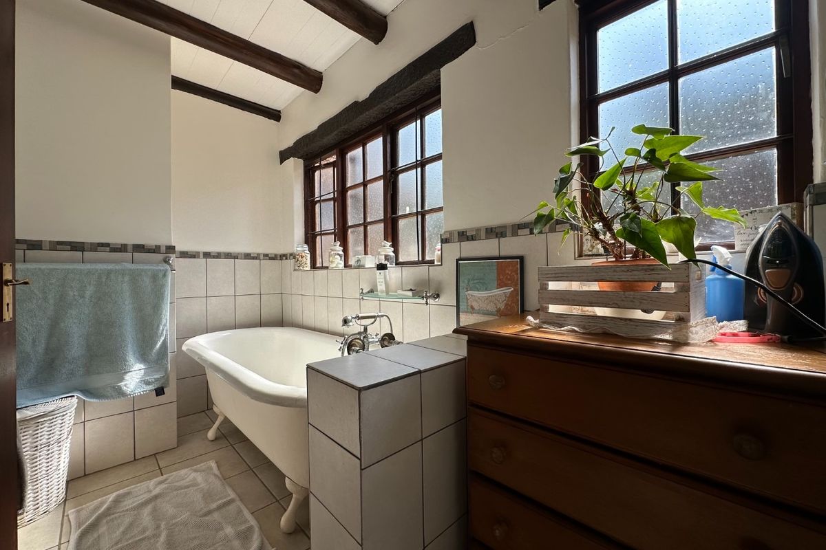 WHITE RIVER EXT 6 – ENTERTAINERS HOME FOR SALE - Photo 4