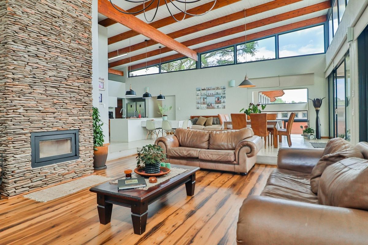 Architect-Designed Modern Four-Bedroom House  with Macadamia trees in production on Yaverland Road - Photo 2