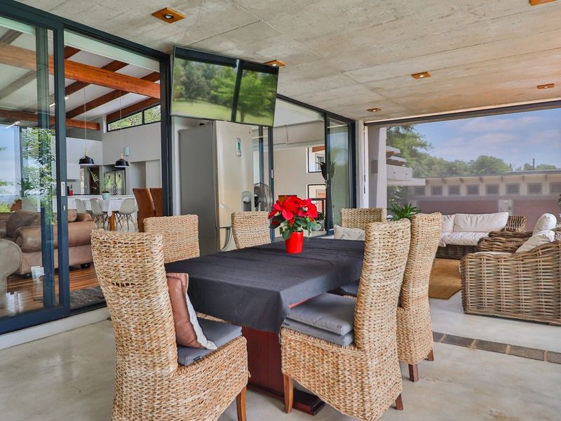 Architect-Designed Modern Four-Bedroom House  with Macadamia trees in production on Yaverland Road - Photo 10