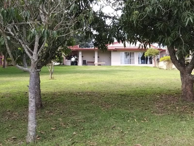 SMALLHOLDING WITH FOUR HOUSES ON A GREAT PIECE OF LAND JUST OUTSIDE OF TOWN - Photo 2