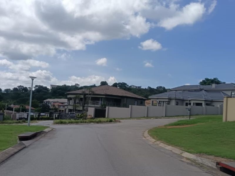 BREATHTAKING VIEW OVER NELSPRUIT FROM DRUM ROCK ESTATE - Photo 6