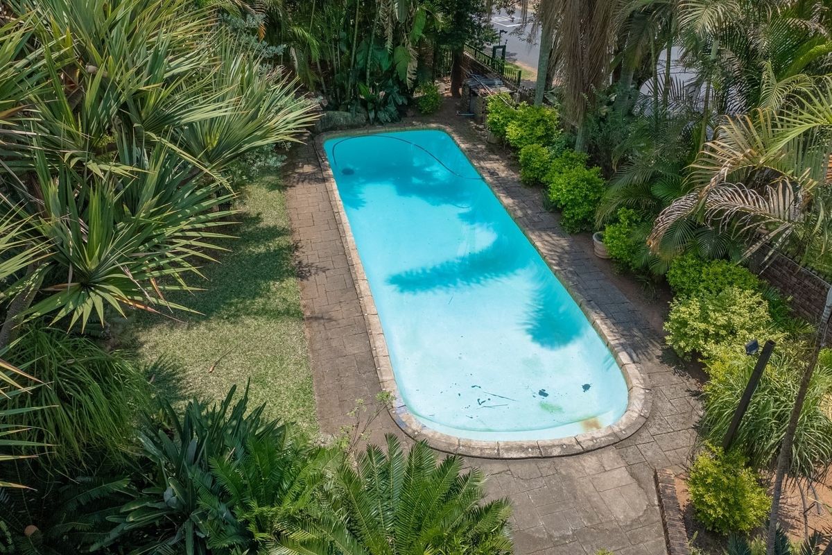 Business Opportunity: 8-Bedroom House, Each with a on-suite Bathroom - Photo 5