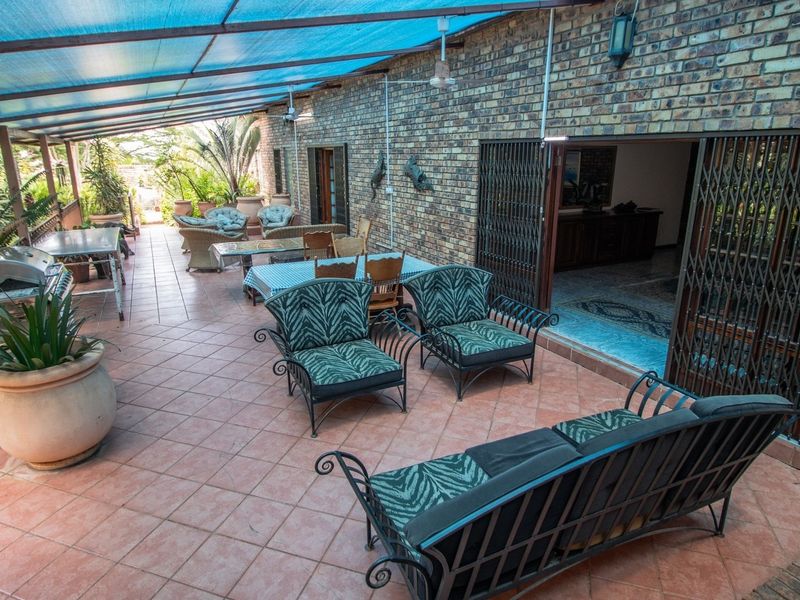 Business Opportunity: 8-Bedroom House, Each with a on-suite Bathroom - Photo 6