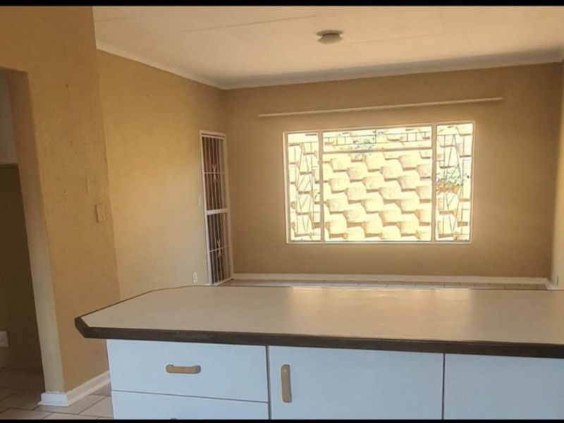 INVESTMENT or PERMANENT RESIDENCE - NO TRANSFER DUTY - Photo 6