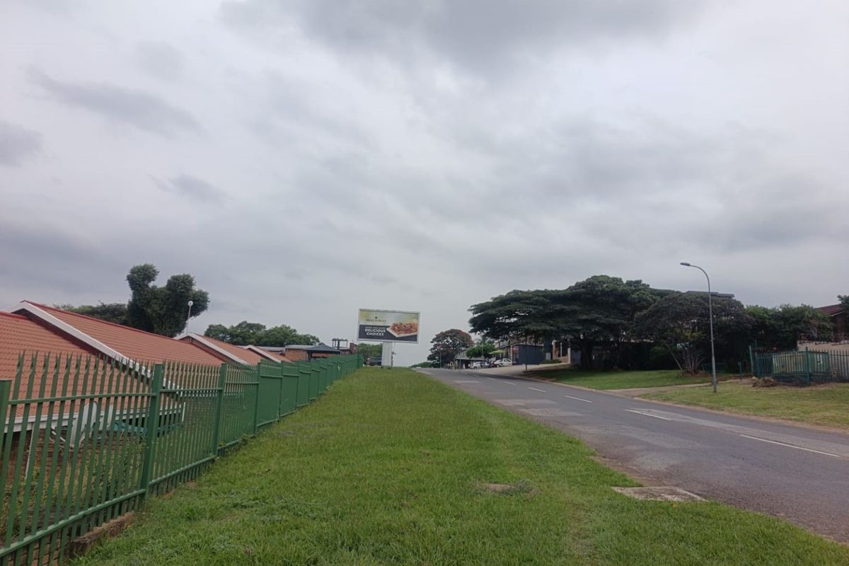 INVESTMENT or PERMANENT RESIDENCE - NO TRANSFER DUTY - Photo 3