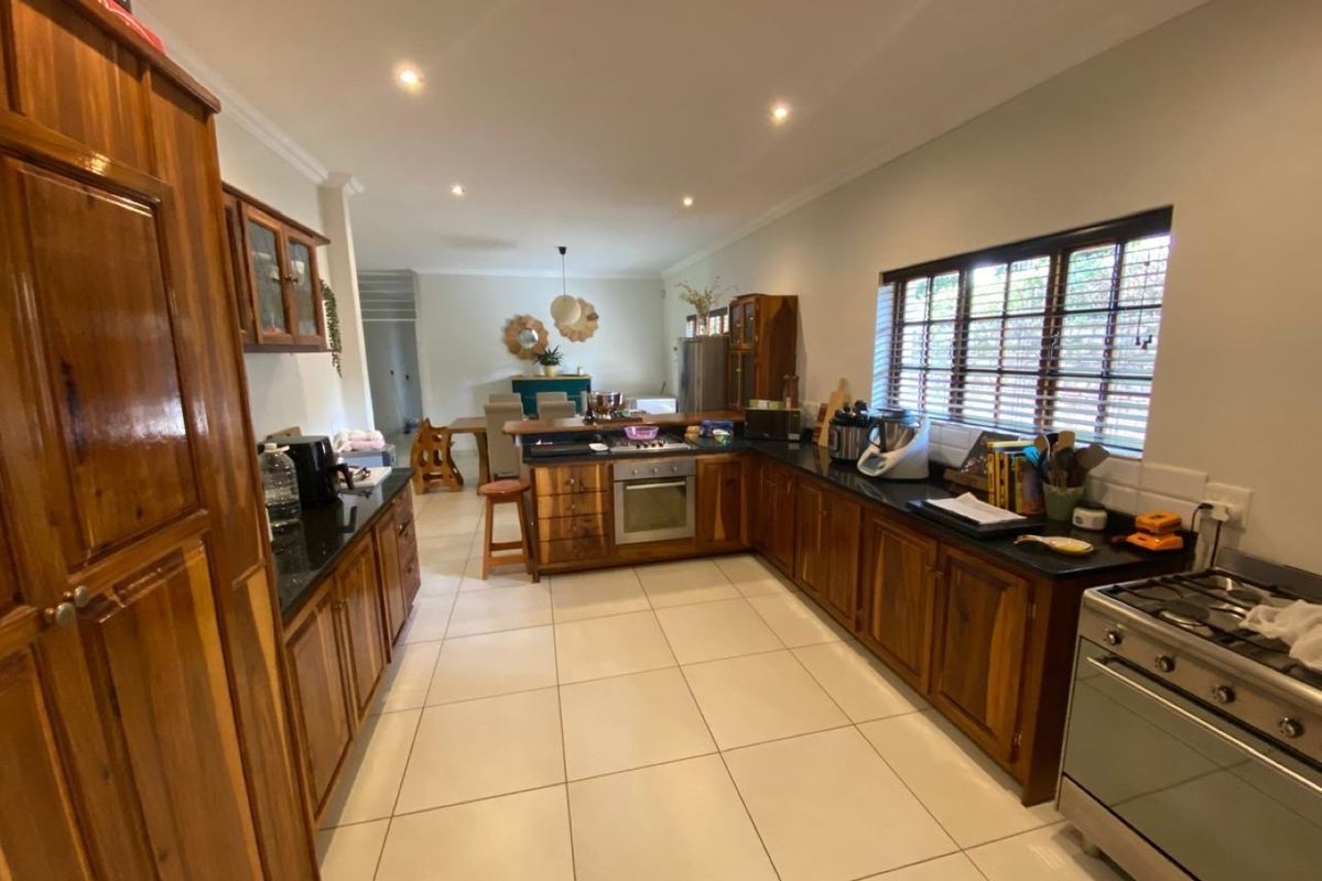 Smallholding with Modern Home and Macadamias – White River. - Photo 2
