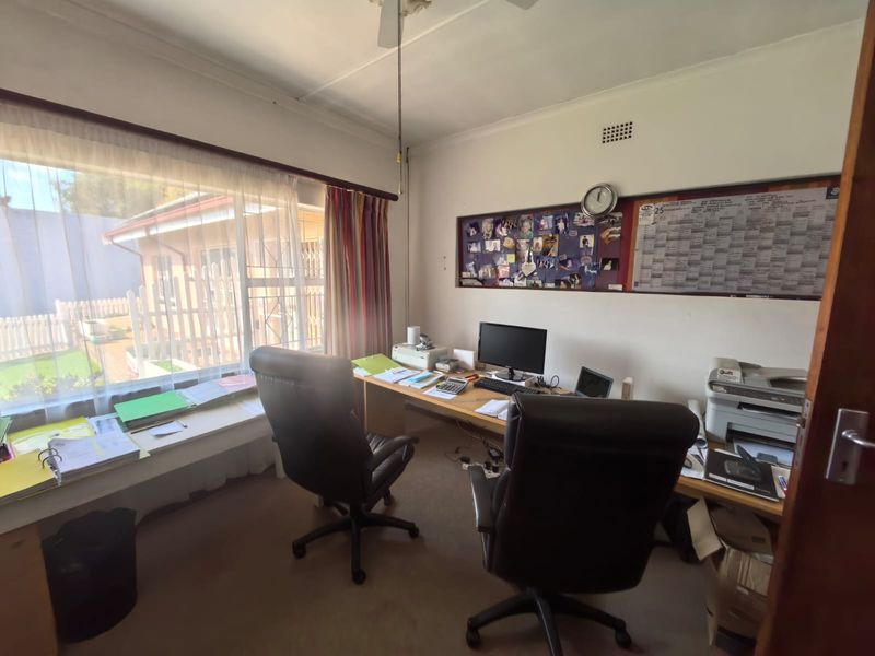 calling all investors to com and check this property! - Photo 7