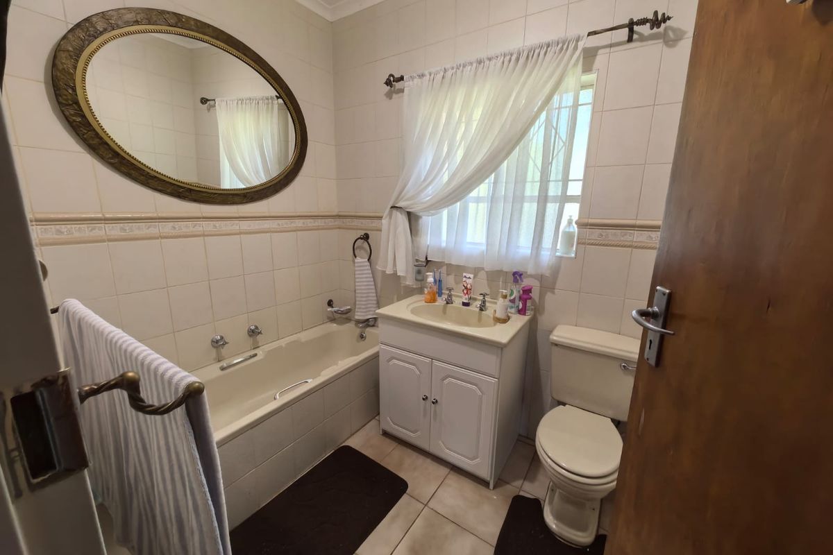 calling all investors to com and check this property! - Photo 5