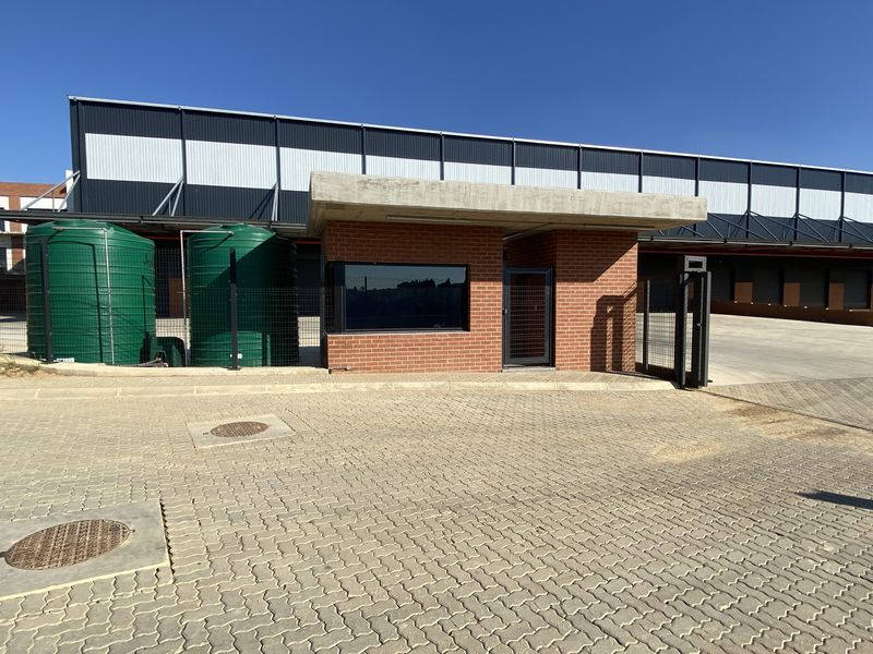 New Build 7731m2 Warehouse to Let in North Riding - Photo 5