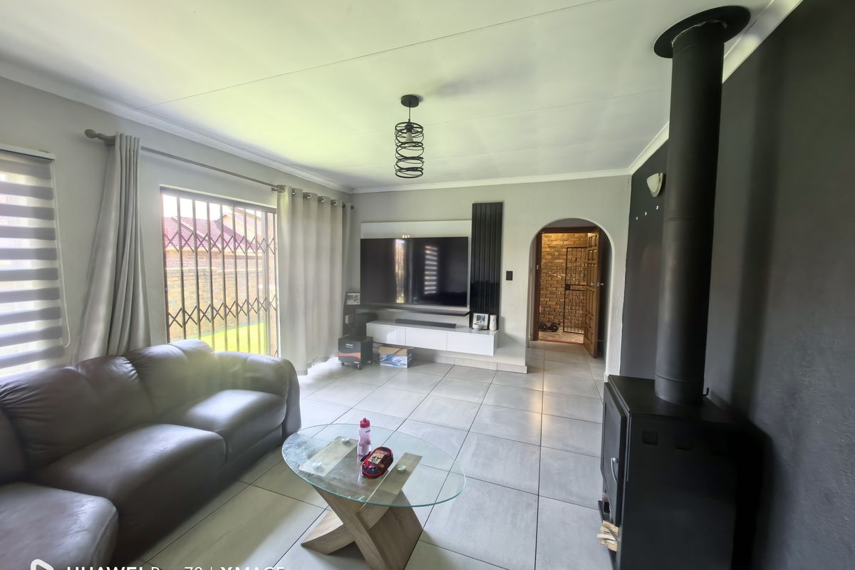 Sigle story townhouse for sale - Photo 5