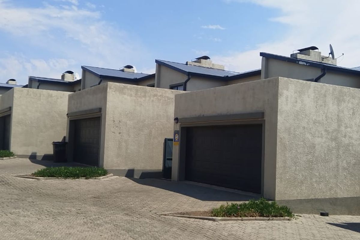 ULTRA MODERN NEW DEVELOPMENT FOR SALE!!! - Photo 3