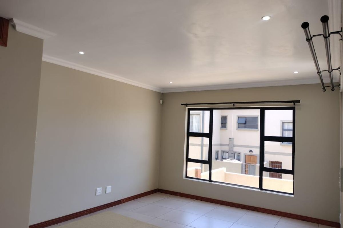 ULTRA MODERN NEW DEVELOPMENT FOR SALE!!! - Photo 4