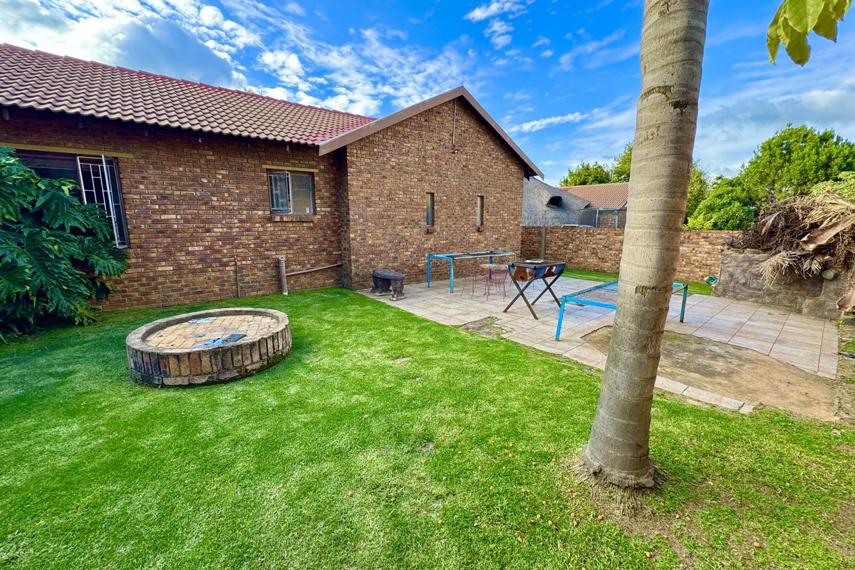 Spacious 4 Bedroom Family Home For Sale in Del Judor. - Photo 5