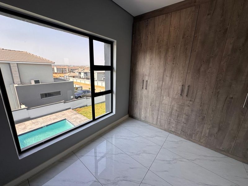 Perfectly situated - Photo 6