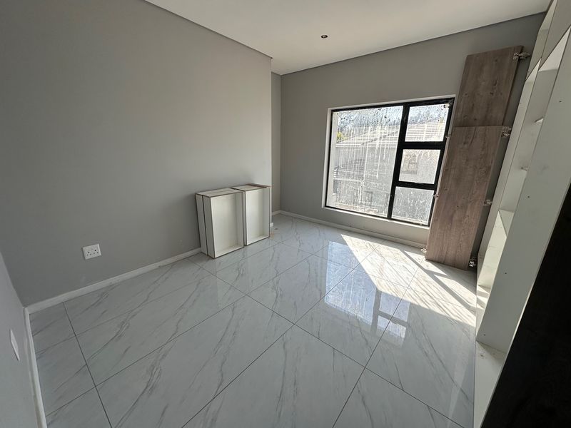 Perfectly situated - Photo 5