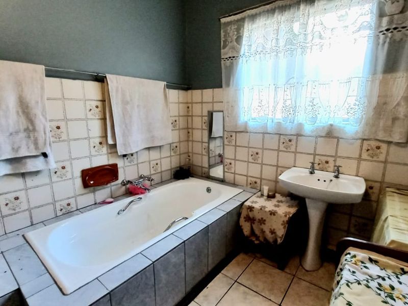 Home for sale in Vanderbijlpark - Photo 7