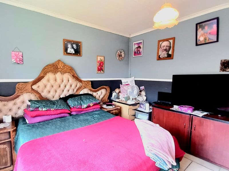 Home for sale in Vanderbijlpark - Photo 6