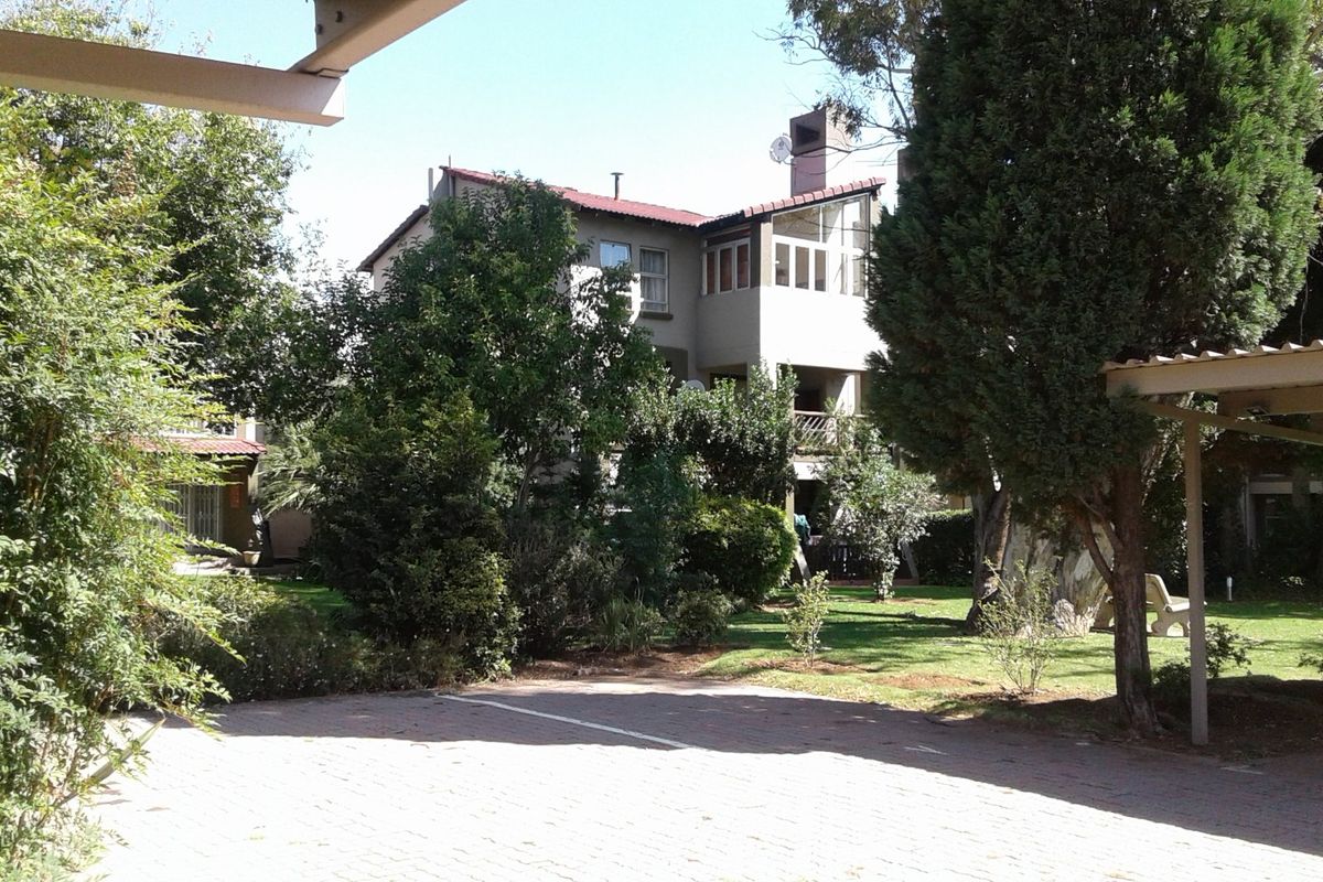 Three bedroom townhouse on the banks of the Vaalriver. - Photo 4