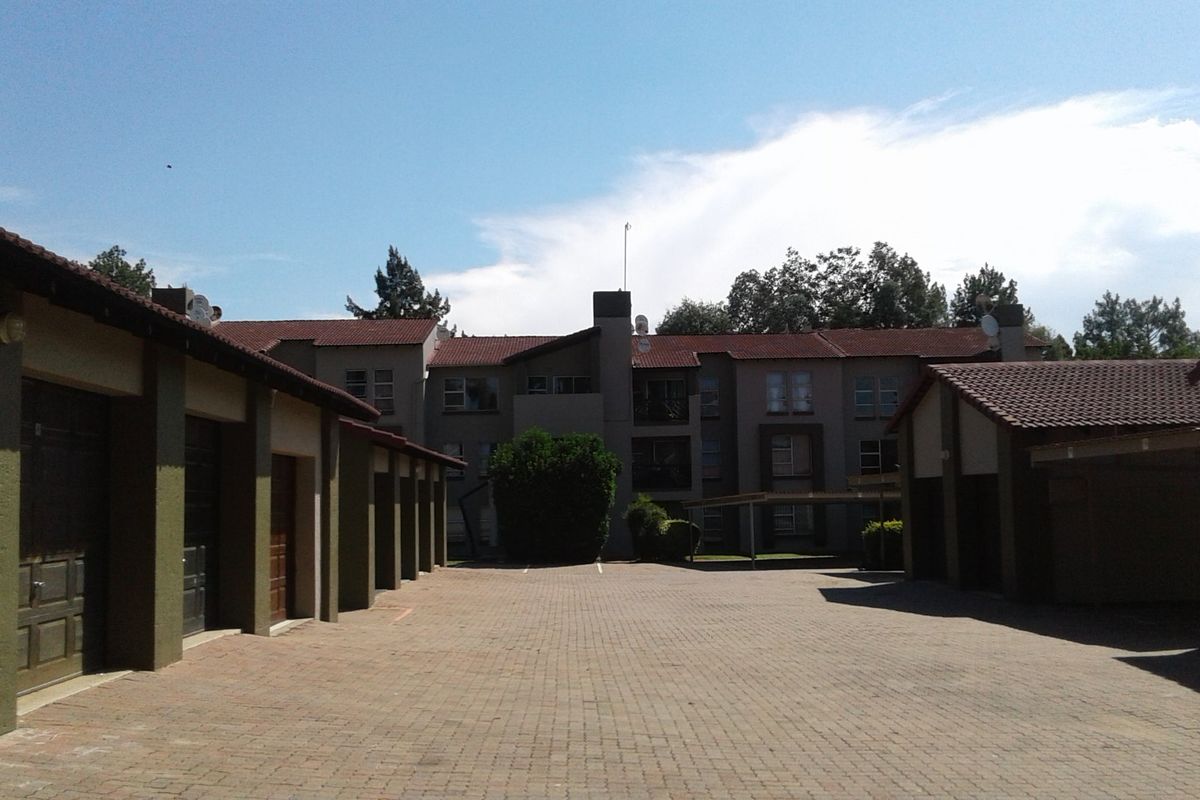 Three bedroom townhouse on the banks of the Vaalriver. - Photo 5
