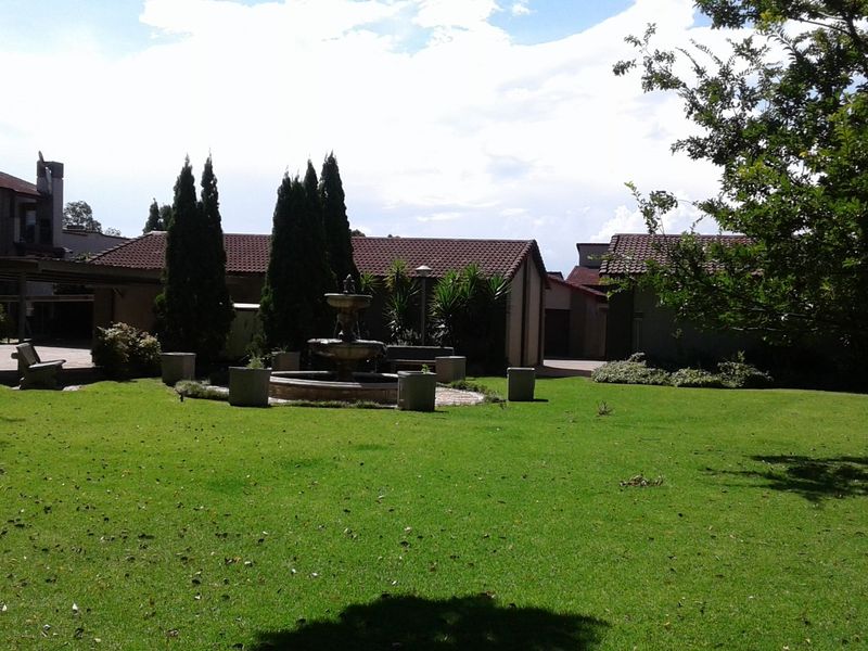 Three bedroom townhouse on the banks of the Vaalriver. - Photo 8