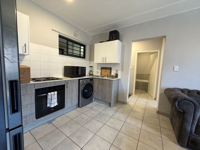 2 Bedroom 2 Bathroom Apartment For Rent - Photo 7