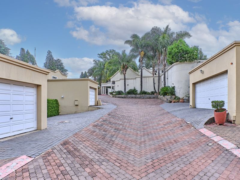 Lovely N/F Garden Townhouse in Sought-after Melrose North - Photo 2