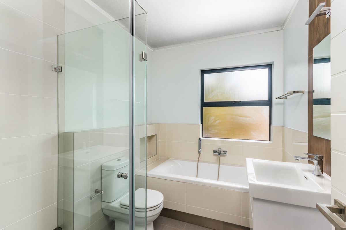 2 Bedroom apartment on the 2nd floor - Photo 5